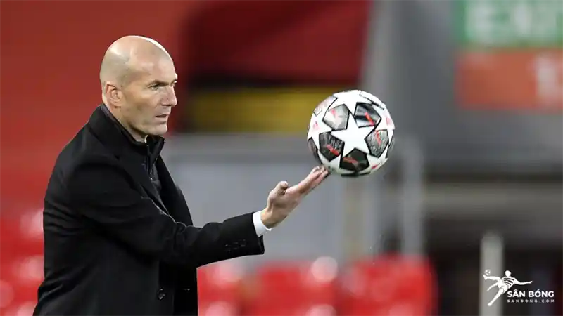 Tài năng được thượng đế ban tặng – Gã hói Zidane